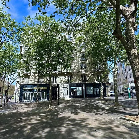 Montparnasse Deluxe